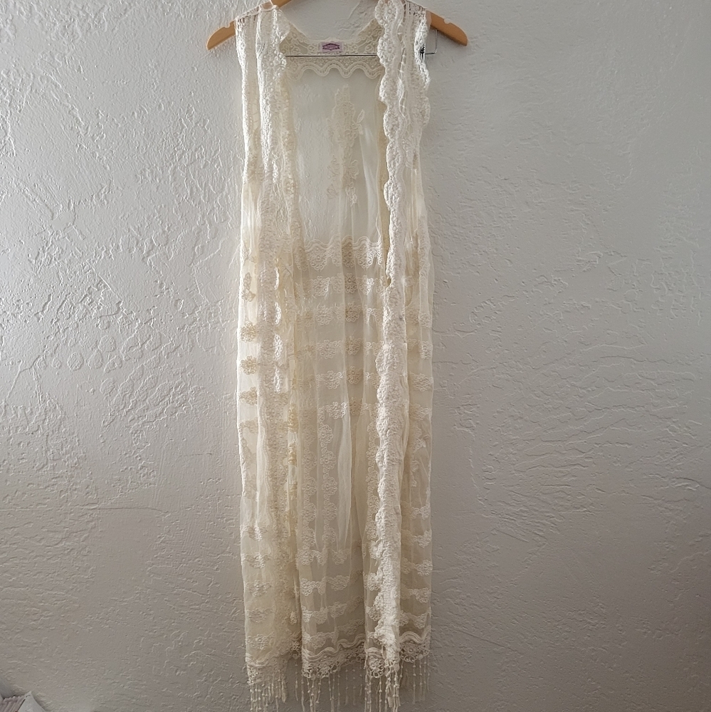 Yativi Lace Cover Up Size Medium
